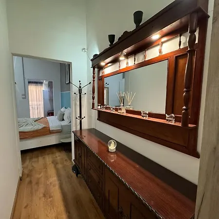 Casa de hóspedes Cozynest - Cettina 3*