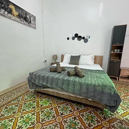 Pensionat Cozynest - Cettina