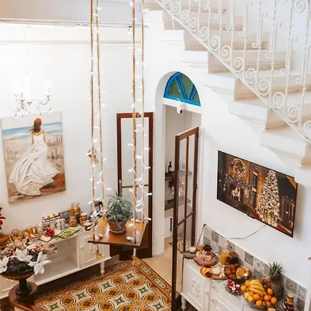 Cozynest - Cettina Casa de hóspedes 3*