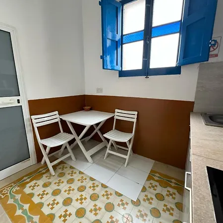 Cozynest - Cettina Casa de hóspedes 3*